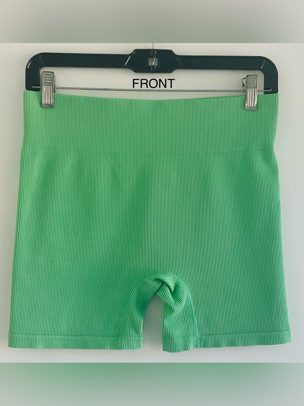 WILD FABLE  Mint Green Ribbed Bike Shorts. Sz: L. NWOT